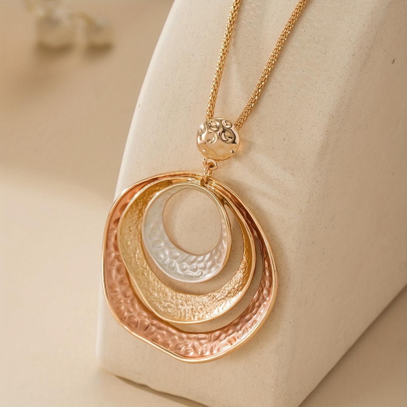 Zinc Alloy Simple Circular Geometric Pendant Necklace